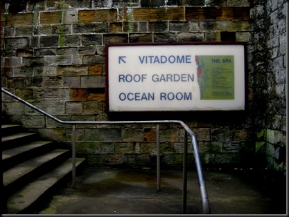 vitadome sign