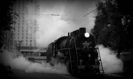 soviet loco departs.NEF